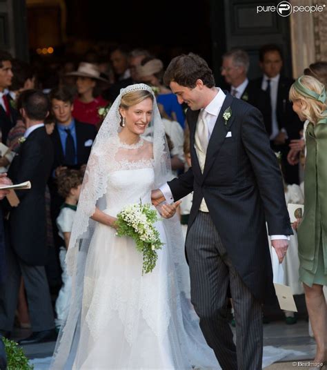 Le Roi Et La Reine Philippe Et Mathilde De Belgique Arrivent Au Mariage