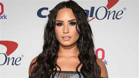 Demi Lovato To Return To Acting In New ‘will And Grace’ Role Pics Us Weekly