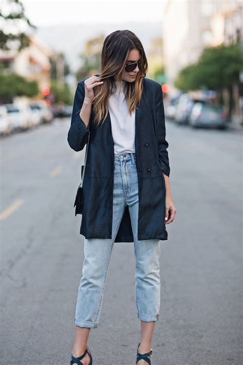 25 amazing mom jeans outfit inspo. Mom Jeans Not Just for Moms | Thrifts and Threads