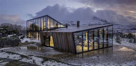 Stunning Norwegian Cabin In Tune With The Sun And Its Beautiful
