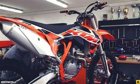 No options are available get base pricing. 2015 KTM 250 SX-F Preview Pics - autoevolution