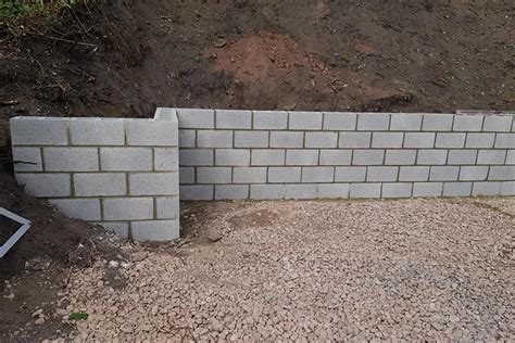 2022 Cinder Block Wall Cost | Concrete Block Prices To Build