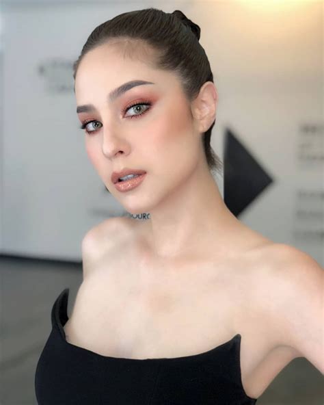 จั๊กจั่น อคัมย์สิริ เปิดใจที่แรก หลังโดนเมาท์ นางเอกยอมเป็นโลกใบที่ 2 ตอบชัด ก่อนคบฝ่ายชายมีการศึกษาข้อมูลมาทุกอย่าง จั๊กจั่น อคัมย์สิริ. ดาราหน้าสวย 9 ต้นแบบศัลยกรรมหน้าเหมือนดารา ที่มีคนอยากศัลยกรรมตามมากที่สุด