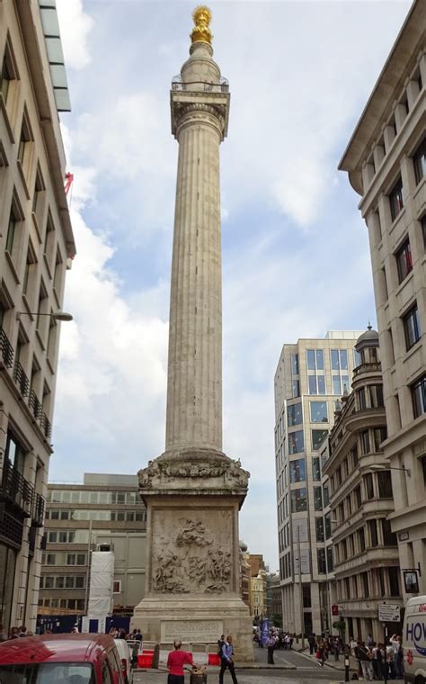 London Underground Towns Monument