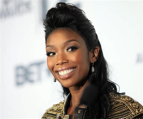 Brandy Sings On The Subway And No One Notices Video