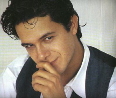 Alejandro is the youngest one among his siblings. Латиноамериканская музыка - история, исполнители, новости