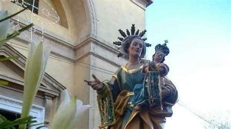Mental & behavioral health resources list. Foggia, il Covid-19 blocca la festa di Sant'Anna: "Solo ...
