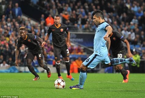 The serie a side tweeted a picture of the defender training with the club, alongside the message: Manchester City 1-1 Roma: Francesco Totti's record ...