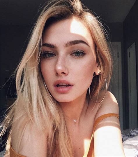 aaalleexxiiss💛 perfect selfie beauty inspiration gorgeous makeup