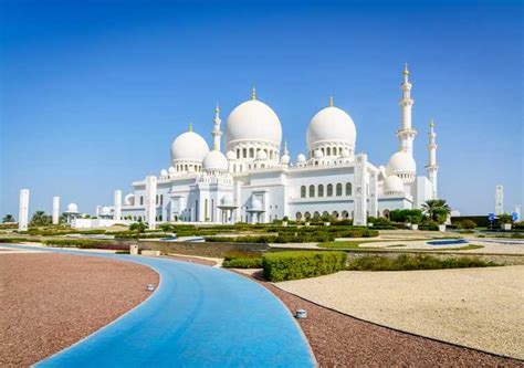 Abu Dhabi Sheikh Zayed Mosque Half Day Tour From Dubai Getyourguide