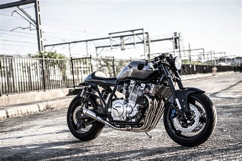 The Brute Jamies Yamaha Xjr1300 Return Of The Cafe Racers