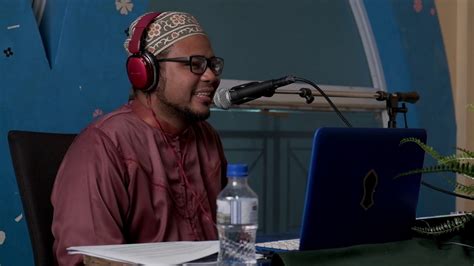 Seni merupakan julat yang berlainan untuk aktiviti manusia, produk serta aktiviti mereka.rencana ini menumpukan perkara terutamanya seni visual termasuklah penciptaan imej atau objek dalam lapangan bidang seperti seni lukis, seni arca, pembuatan percetakan, fotografi dan media visual yang lain. Episode 11 - Luahan Hati Para Pendidik - YouTube