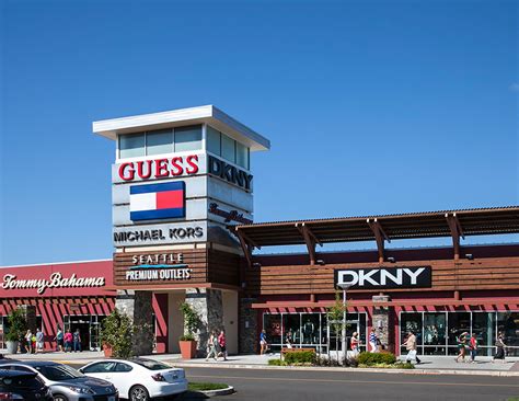 About Seattle Premium Outlets A Shopping Center In Tulalip Wa A