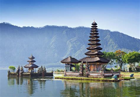 Guide Complet Pour Visiter Le Nord De Bali Bedugul Lovina Banjar Lebaliblog