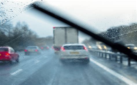 10 Tips For Driving In The Rain Mercury Insurance