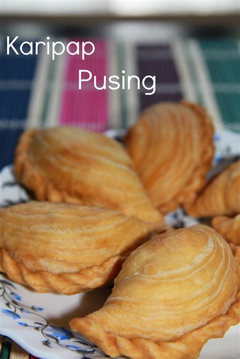 Resep tips dan trik cara buat karipap pusing dapat juga dilihat pada blog sobat dapur link dibawah ini. Jom Kongsi Resepi: Karipap pusing