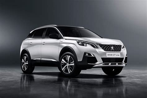 The 3008, however, manages to stand out from the crowd of mainstream. Peugeot 3008 GT Line - Féline