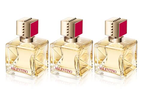 Voce Viva le nouveau parfum Valentino | VieDeLuxe.fr Розовый перец, тамаринд, мандарин, бергамот и базилик;