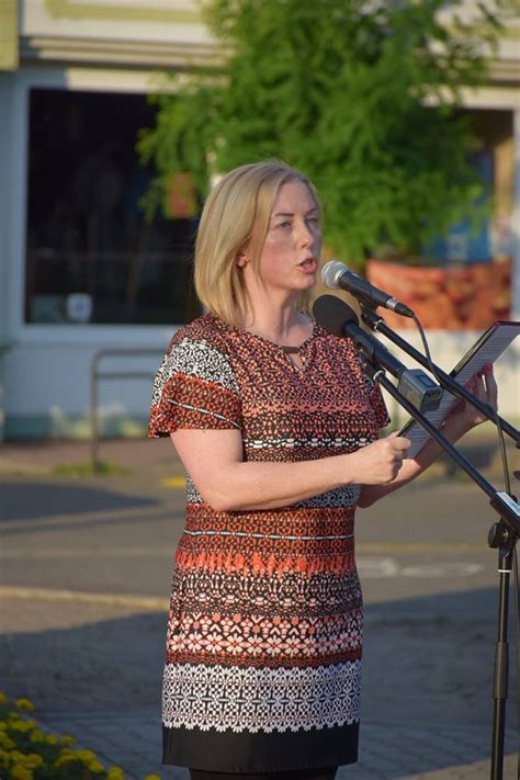 A nemzeti összetartozás napja a magyar nép jelképes hídja, ami összeköt és egymáshoz visz bennünket. Nemzeti összetartozás napja | Kiskőrös