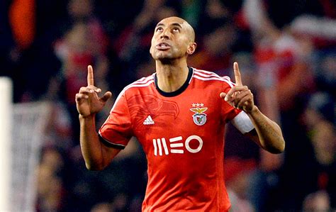 Add a bio, trivia, and more. Com dois de Luisão, Benfica vence Tottenham fora e se aproxima de vaga | globoesporte.com