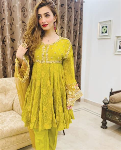 Nawal Saeed Ahmed Pakistani Designer Clothes Womens Trendy Dresses