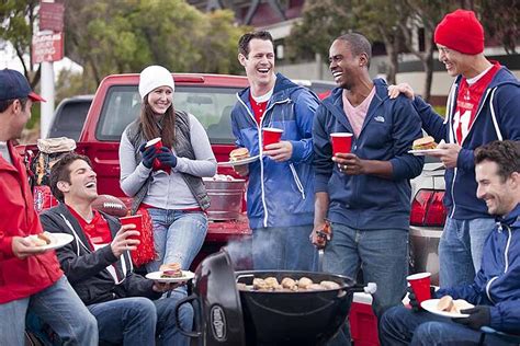 Top Tailgating Tips For Season Kickoff