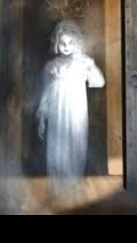 Little Girl Ghost Ghost Photos Ghost Pictures Ghosts Paranormal