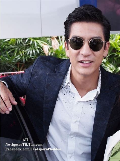 เจษฎาภรณ์ ผลดี ชื่อเล่น ติ๊ก เกิดเมื่อวันที่ 5 มิถุนายน พ.ศ. ติ๊ก เจษฎาภรณ์ บอกกันเน้น ๆ เหตุใดไม่พา พีช สิตมน ออกสื่อ
