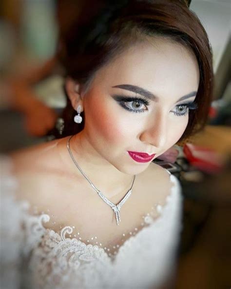 The Happy Bride Deby Ayuza By Beyond Makeup Indonesia
