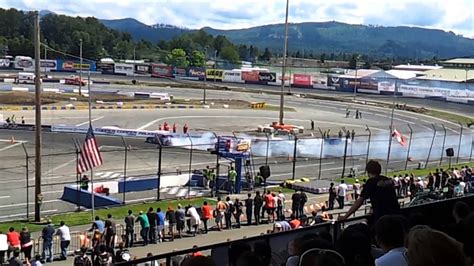 Formula Drift Drifter Hits The Wall Evergreen Speedway Youtube