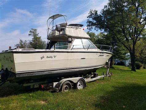 There were only 320 vessels built. Sea Ray Cabin Cruiser 1976 for sale for $2,300 - Boats ...