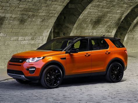 We never really used the cd player in our other vehicles and consistently used mp3's for the majority of our music. Новый Land Rover Discovery Sport 2015: обзор, фотографии