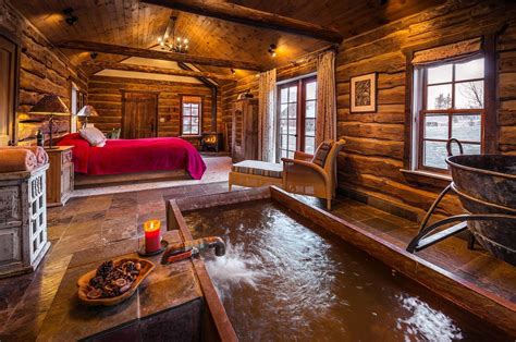 Romantic Cabin Getaway In Colorado Stunning Wooden Luxury