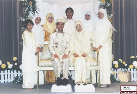Dato' seri anwar ibrahim is a malaysian politician who served as malaysian deputy prime minister from 1993 to 1998. 🎉 Anwar ibrahim children. Nurul Izzah Divorcing Her ...