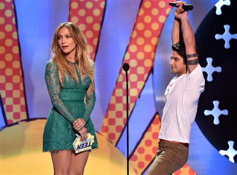 Jennifer Lopez Shows Off Her Backside In Revealing Shorts E News