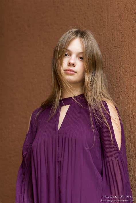 Photo Of Ustyna A 17 Year Old Natural Fair Haired Girl Photographed In September 2021 By