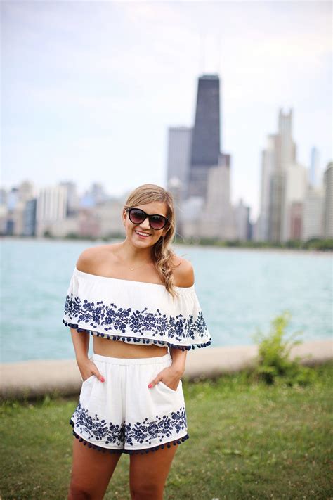 An Ode To Chicago Summers Lake Shore Lady Lake Outfit Summer Lake