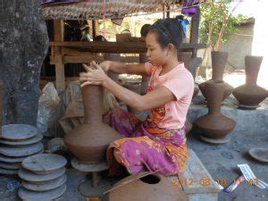 Get To Know The Pottery Center Of The Village Of Banyumulek Gerbang