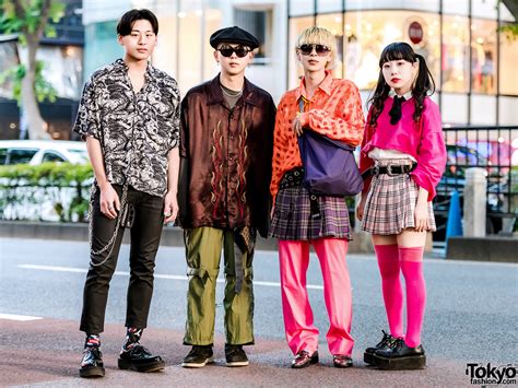 Harajuku Teens Streetwear Styles Tokyo Fashion