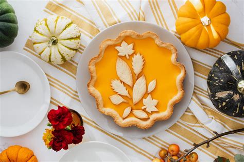 I had a very happy heart, as 10 of us gathered around our back patio table, on a warm summer evening last week. Why Throw A Vegan Thanksgiving? Plus 22 Recipes | Wholesome Culture | Vegan thanksgiving ...