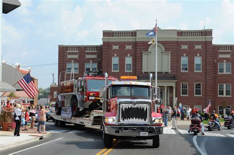 Patriot Day At Knox Pentagon Firefighters Tell Story About Truck