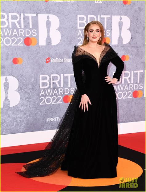 Photo Adele Brit Awards 2022 Red Carpet 04 Photo 4700990 Just