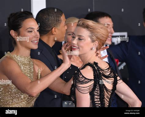 Los Angeles Usa 13th Nov 2017 Gal Gadot And Amber Heard At The World