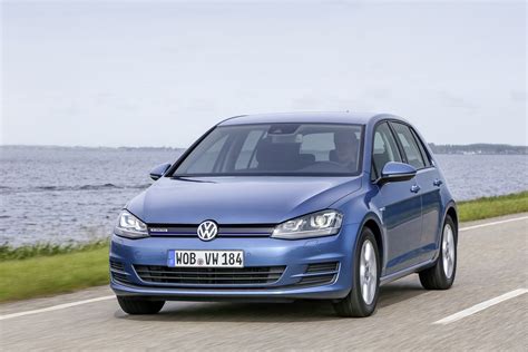 Volkswagen Golf 7s Facelift Expected To Be Launched This Spring