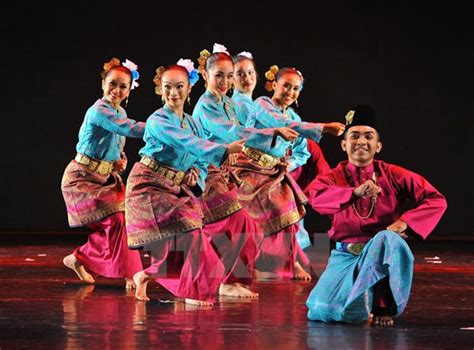 They bring the nation together and make it to be one big. Best dances honoured at festival - News VietNamNet
