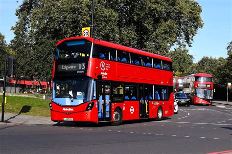 London Bus Route 113