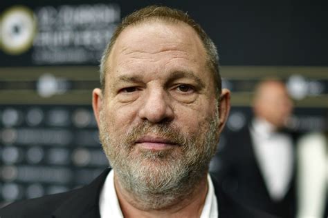 harvey weinstein to turn himself in on sex crime charge reports