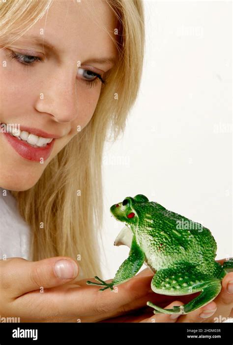 Frog Courtship Prince Charming Frogs Courtship S Stock Photo Alamy