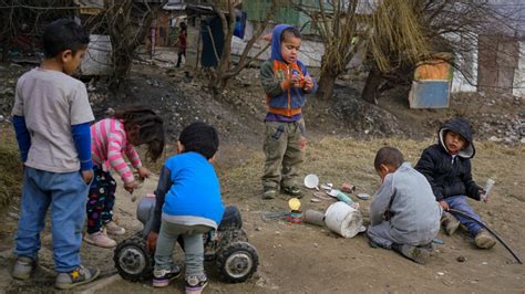 Life In Slovakias Roma Slums Poverty And Segregation Human Rights