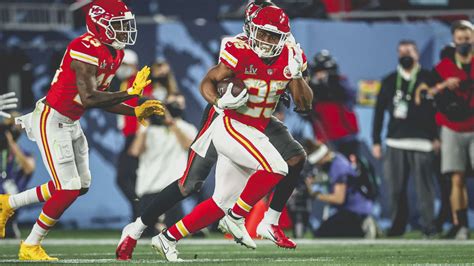 Clyde Edwards Helaires 26 Yard Run Is Chiefs Longest Of Game So Far
